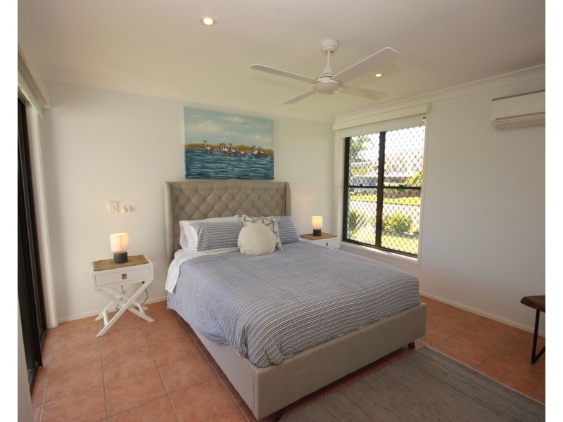 15 Rest Point Parade, Tuncurry NSW 2428