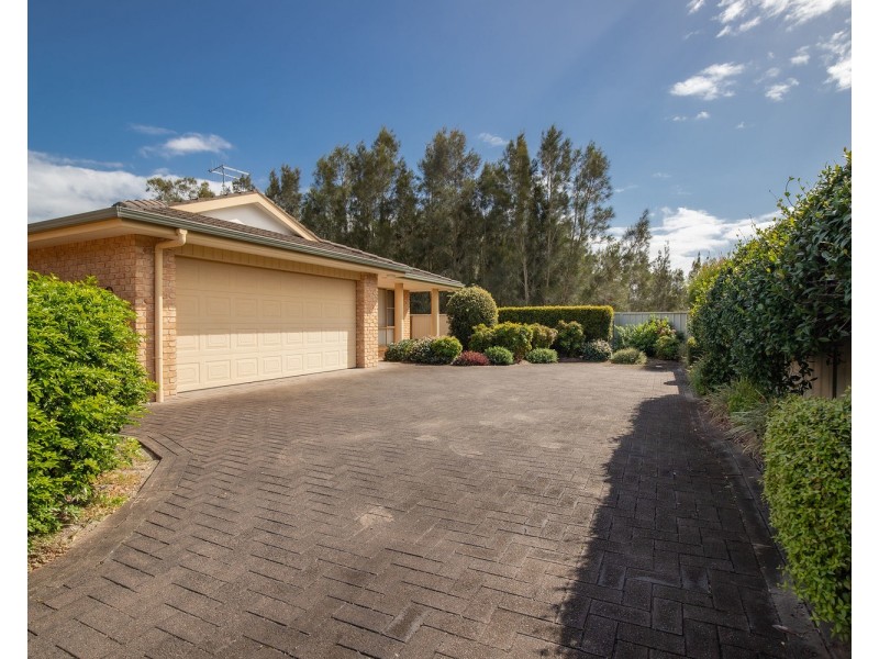 2/70 Kenrose Street, Forster NSW 2428