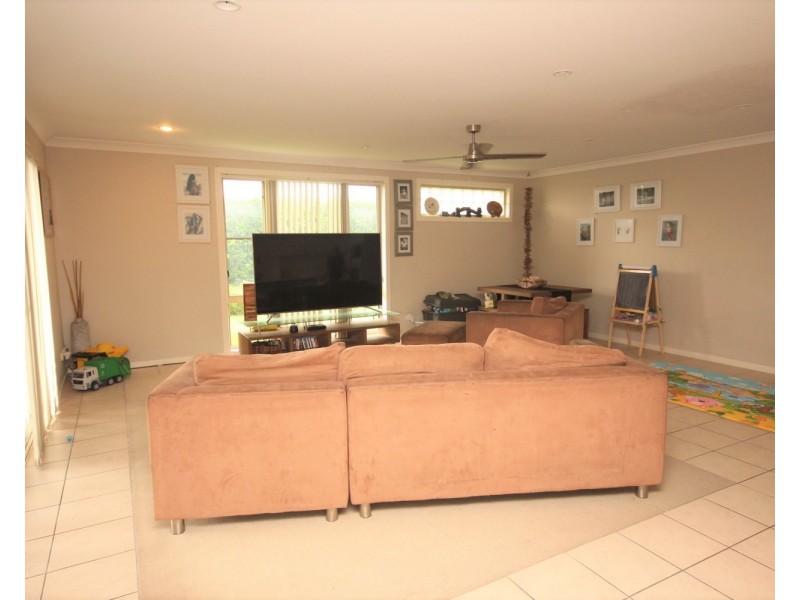 1/1 Viola Circuit, Tuncurry NSW 2428