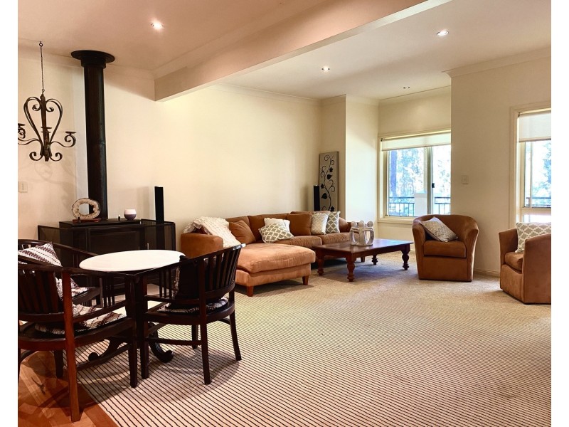 27 Figtree Drive, Diamond Beach NSW 2430