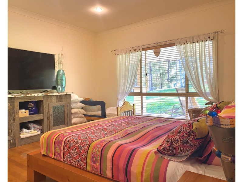 27 Figtree Drive, Diamond Beach NSW 2430