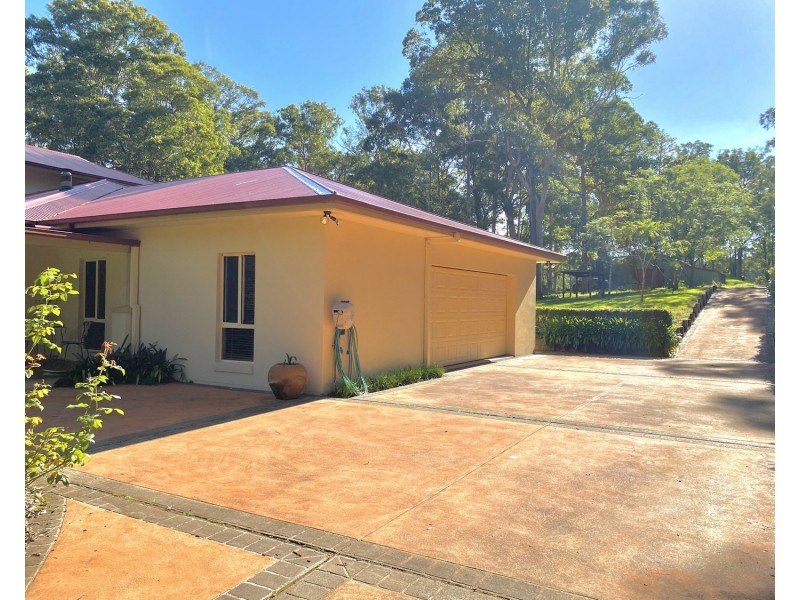 27 Figtree Drive, Diamond Beach NSW 2430