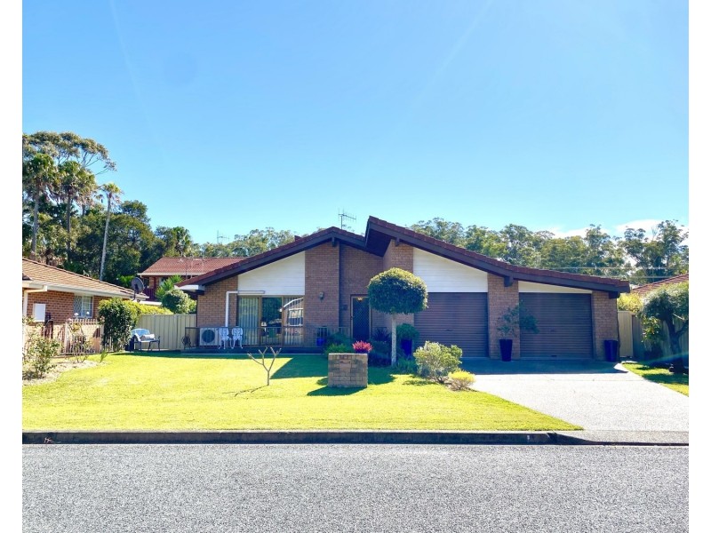 9 Lachlan Avenue, Tuncurry NSW 2428