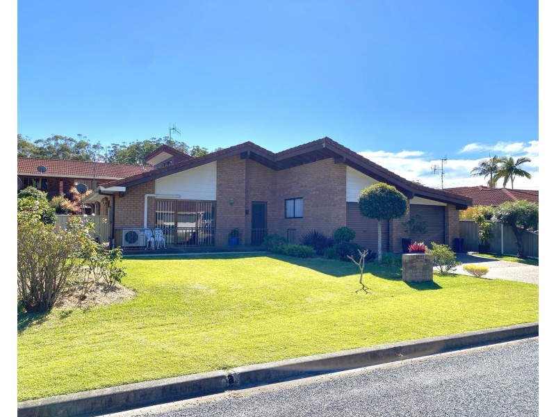 9 Lachlan Avenue, Tuncurry NSW 2428