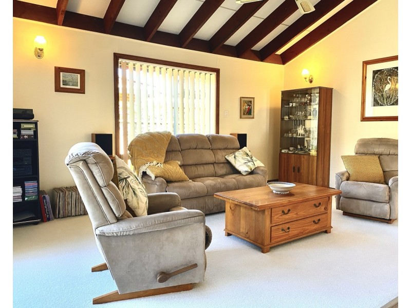 9 Lachlan Avenue, Tuncurry NSW 2428