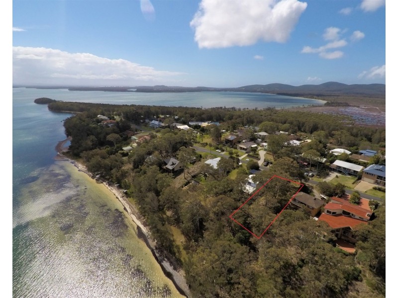 39 Green Point Drive, Green Point NSW 2428
