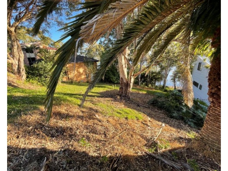 39 Green Point Drive, Green Point NSW 2428