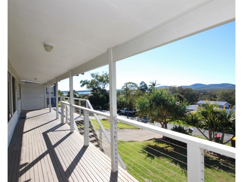 21 Emerald Place, Green Point NSW 2428