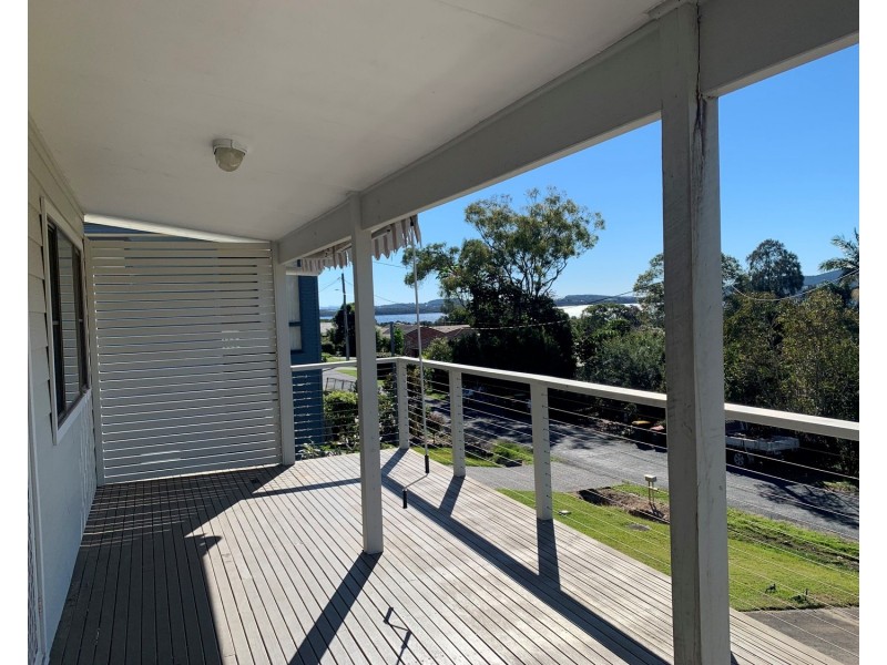 21 Emerald Place, Green Point NSW 2428