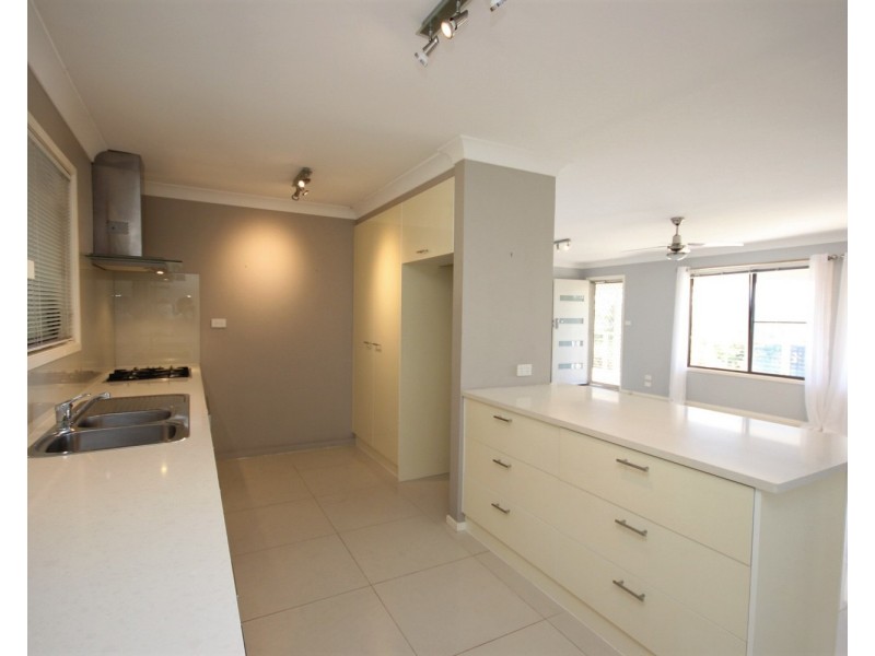 21 Emerald Place, Green Point NSW 2428