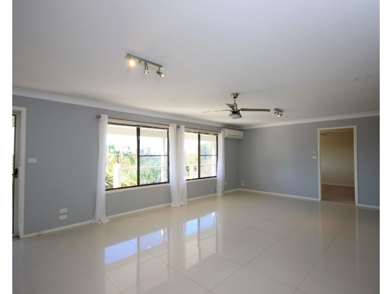 21 Emerald Place, Green Point NSW 2428