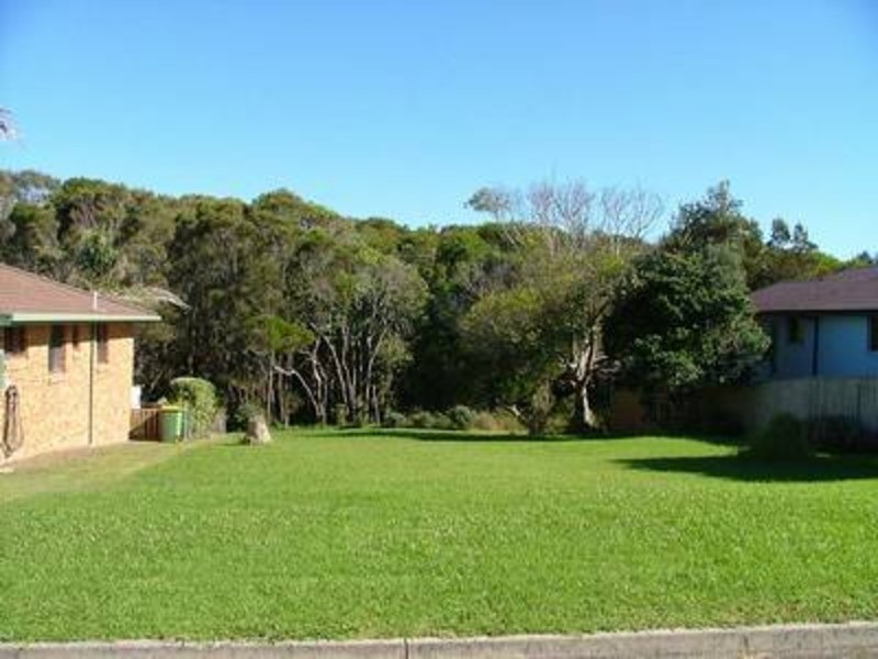 11 Burrawan Street, Forster NSW 2428