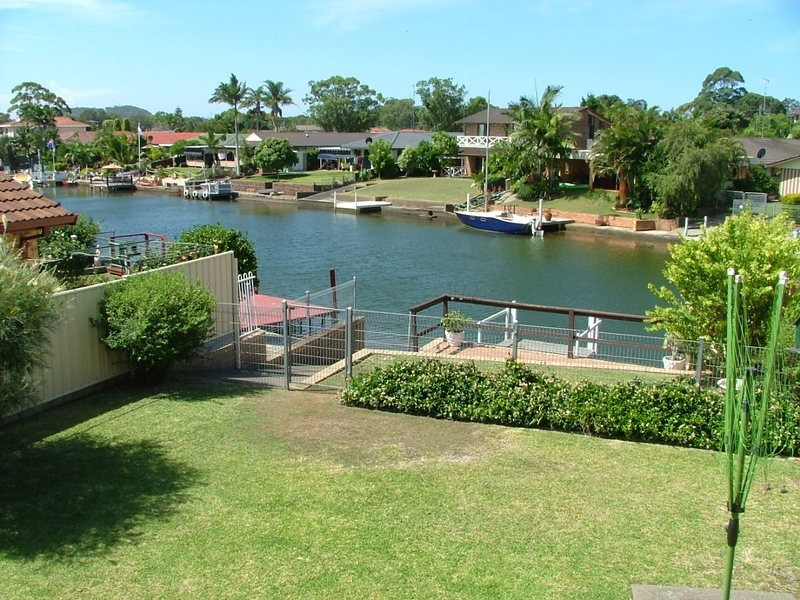 2 Roebuck Key, Forster NSW 2428
