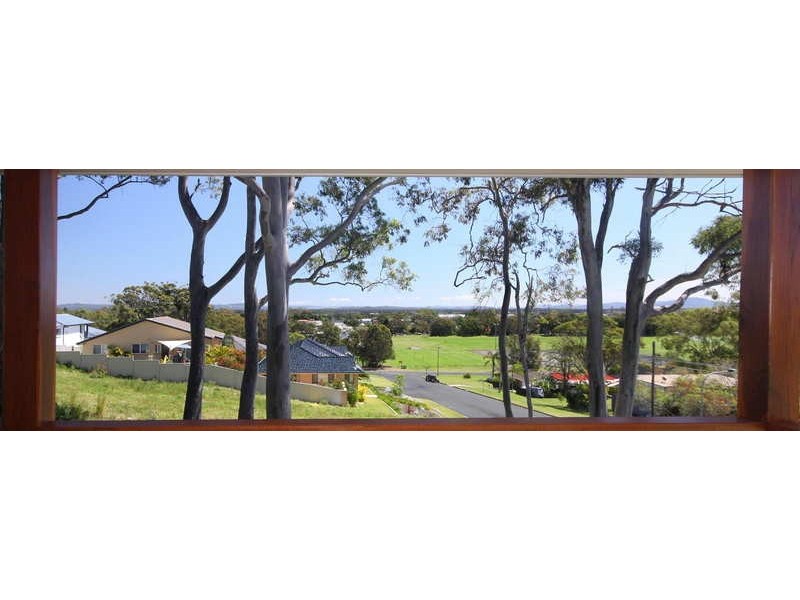 10 Anglers Avenue, Forster NSW 2428