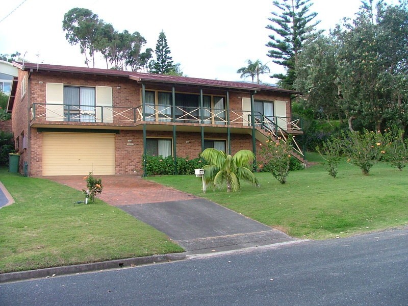 39 Sunbakers Drive, Forster NSW 2428