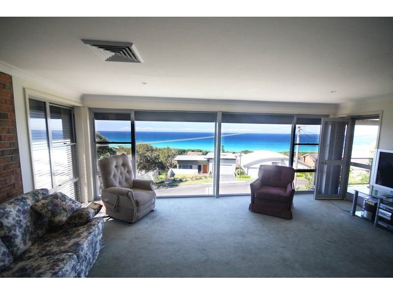 15 Palm Road, Forster NSW 2428