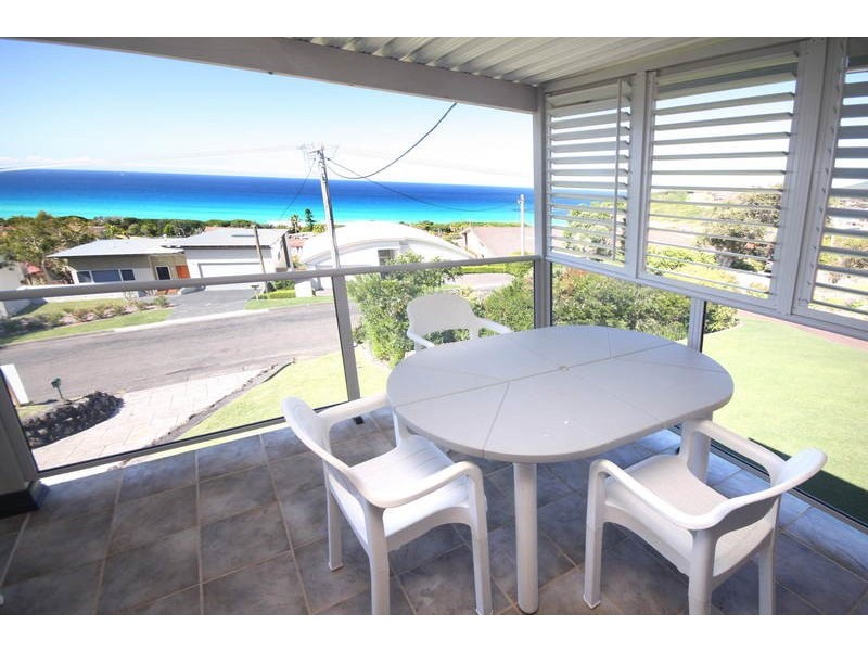 15 Palm Road, Forster NSW 2428