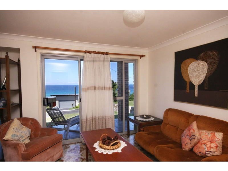 15 Palm Road, Forster NSW 2428