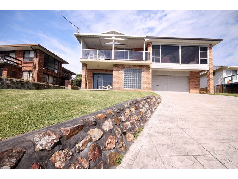 15 Palm Road, Forster NSW 2428