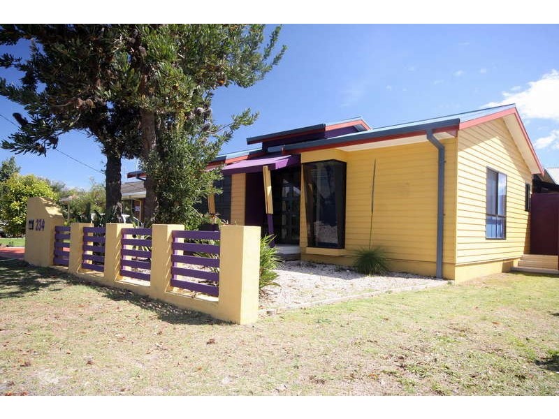 234 The Lakesway, Tuncurry NSW 2428
