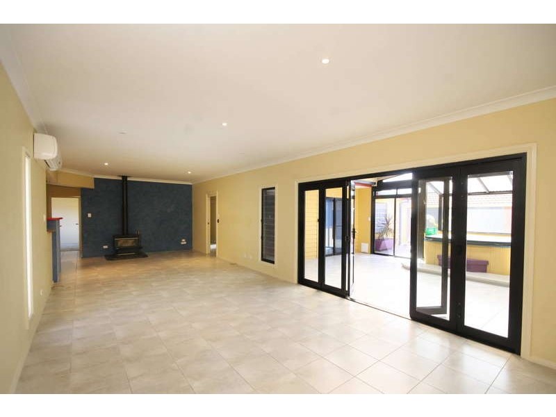 234 The Lakesway, Tuncurry NSW 2428