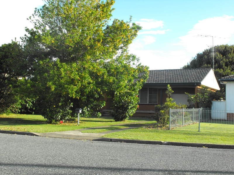 10 Maneela Street, Forster NSW 2428