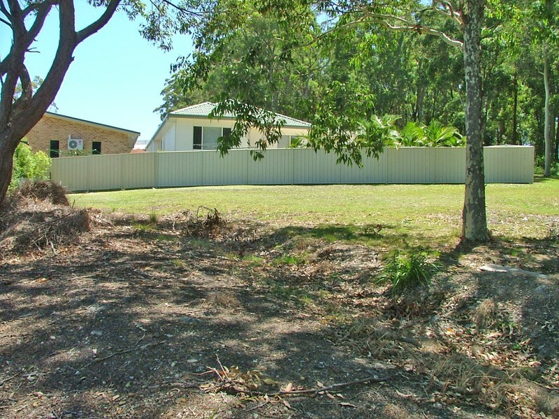 9 Caryota Place, Forster NSW 2428