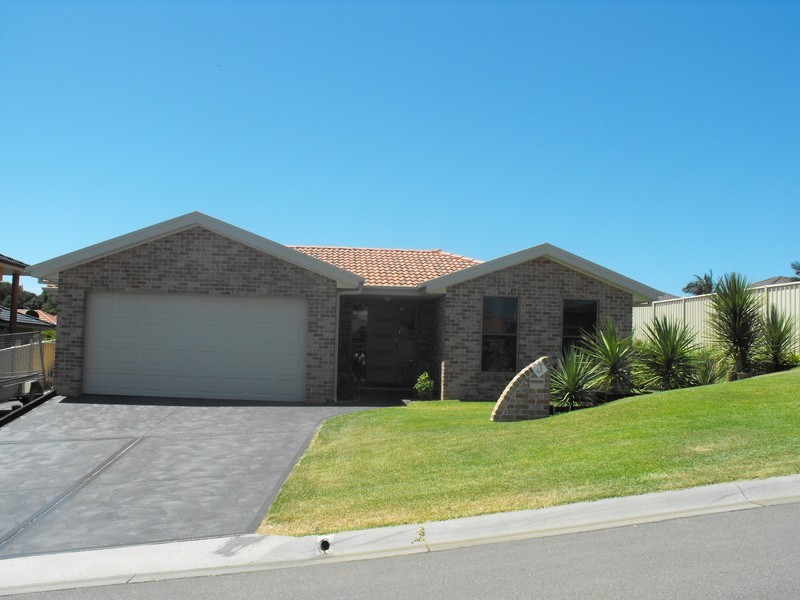 3 Leonardo Avenue, Forster NSW 2428