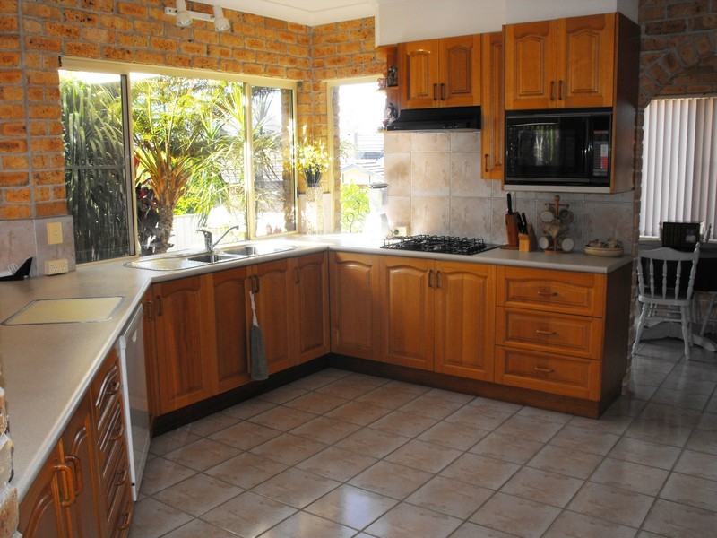 11 Greenview Place, Forster NSW 2428