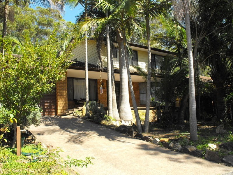 135 Green Point Drive, Forster NSW 2428