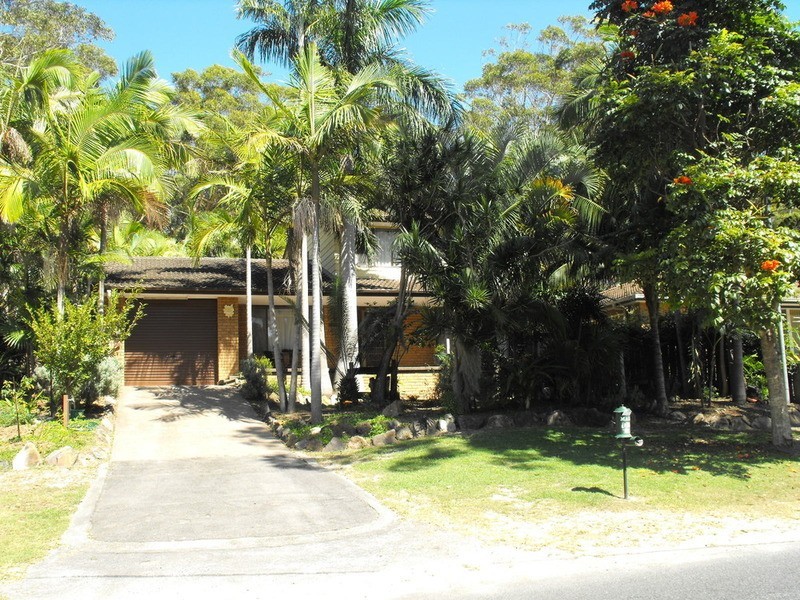 135 Green Point Drive, Forster NSW 2428