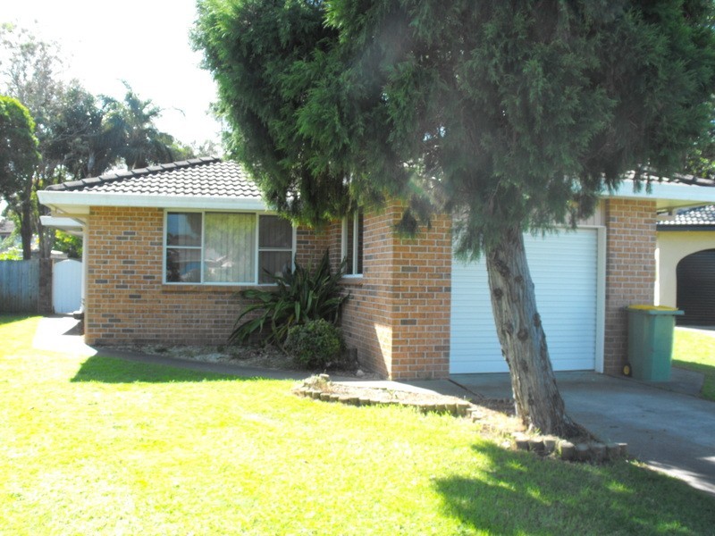 9 Endeavour Court, Forster NSW 2428