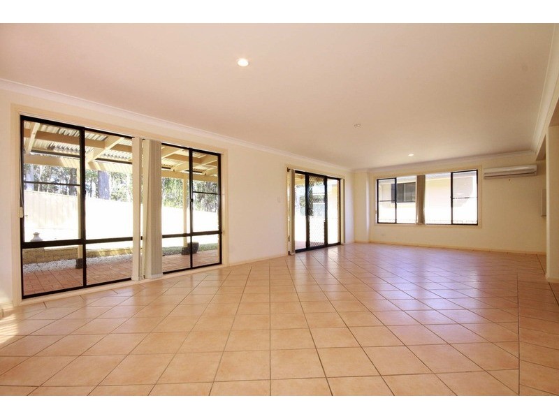 12 Calamas Place, Forster NSW 2428