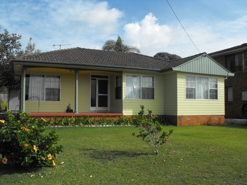 41 Underwood Road, Forster NSW 2428