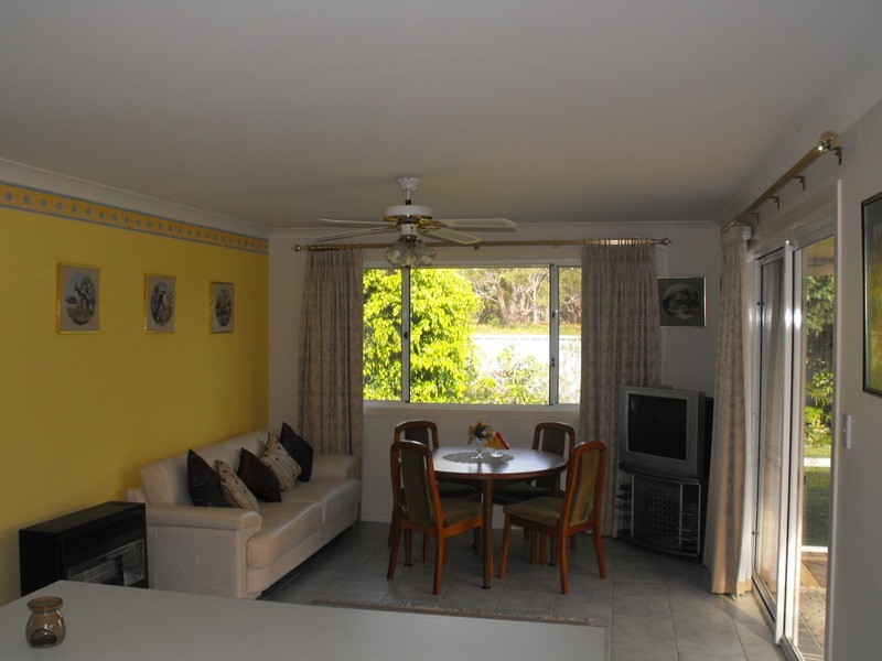 33 Grandis Drive, Tuncurry NSW 2428