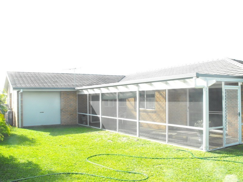 33 Grandis Drive, Tuncurry NSW 2428