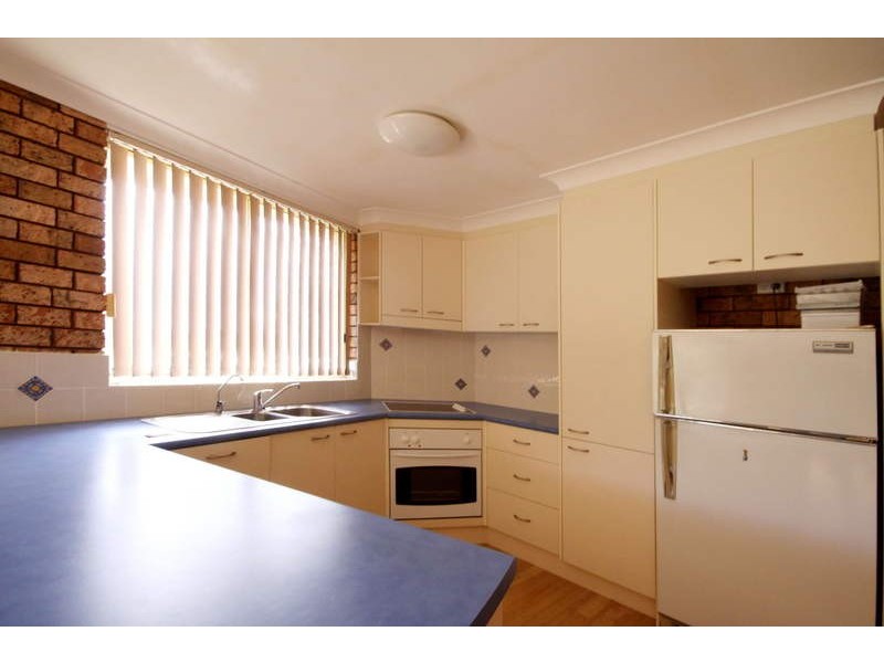 4/33 Main Street, Hallidays Point NSW 2430