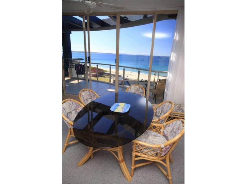 22/1-5 Beach Street, Forster NSW 2428