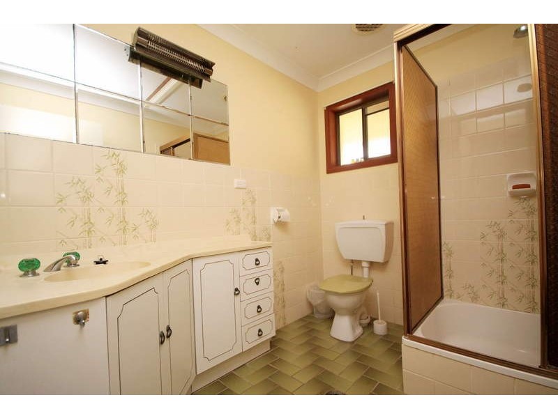 25 Newmans Drive, Coomba Bay NSW 2428