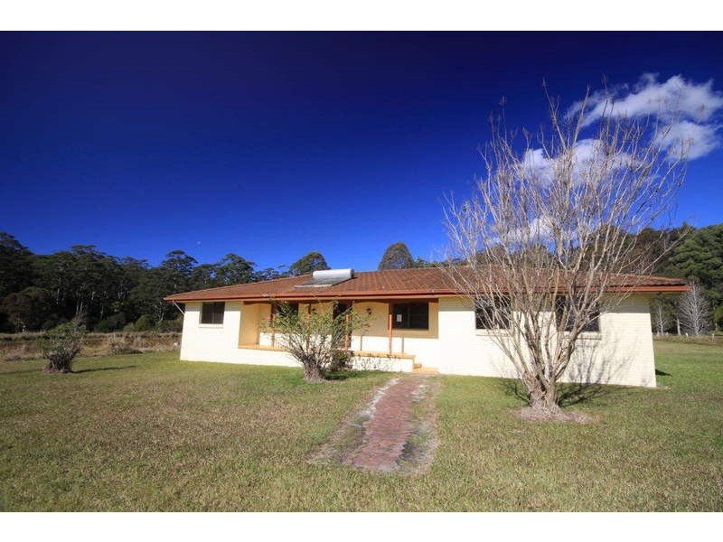 25 Newmans Drive, Coomba Bay NSW 2428