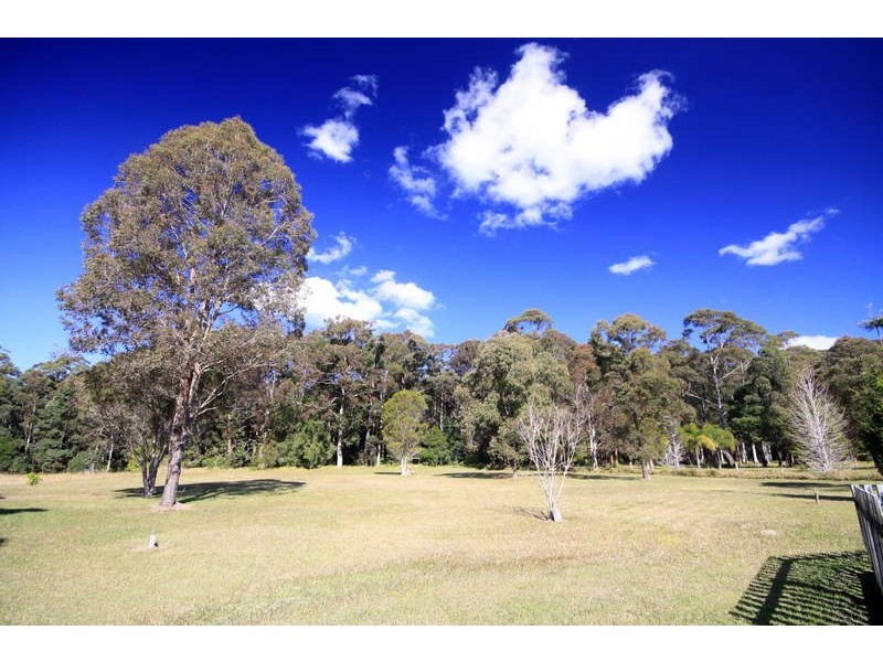 25 Newmans Drive, Coomba Bay NSW 2428