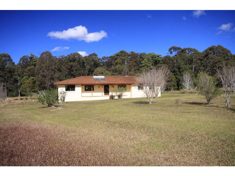 25 Newmans Drive, Coomba Bay NSW 2428