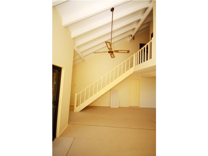 4/4 Regency Circuit, Tuncurry NSW 2428