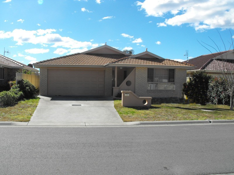 17 Robina Grove, Forster NSW 2428