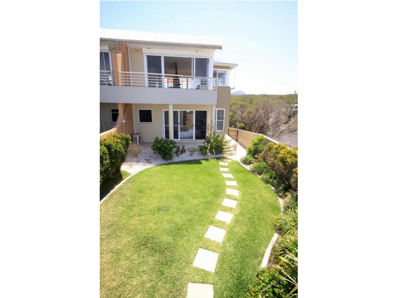 1/4 Boomerang Drive, Boomerang Beach NSW 2428