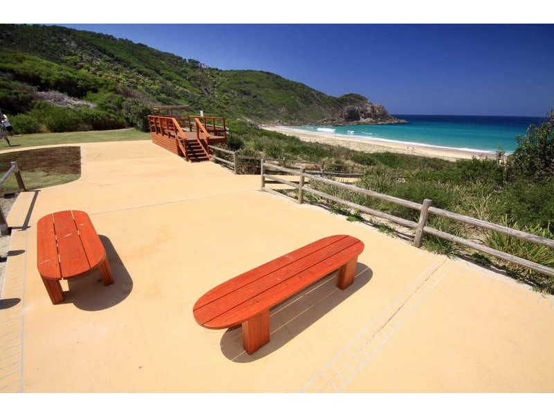 1/4 Boomerang Drive, Boomerang Beach NSW 2428