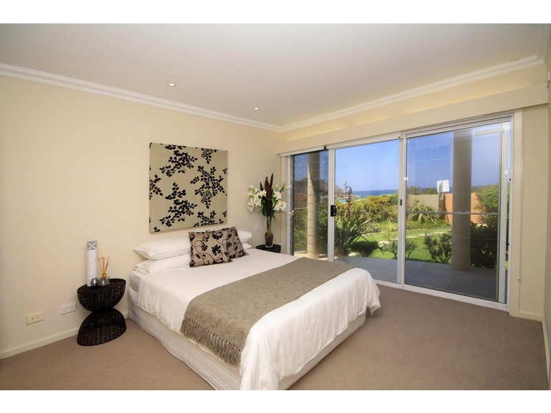 1/4 Boomerang Drive, Boomerang Beach NSW 2428