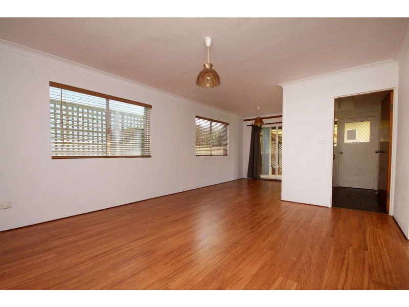 24 Lakeview Crescent, Forster NSW 2428