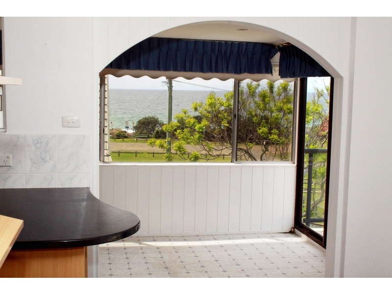 24 Lakeview Crescent, Forster NSW 2428