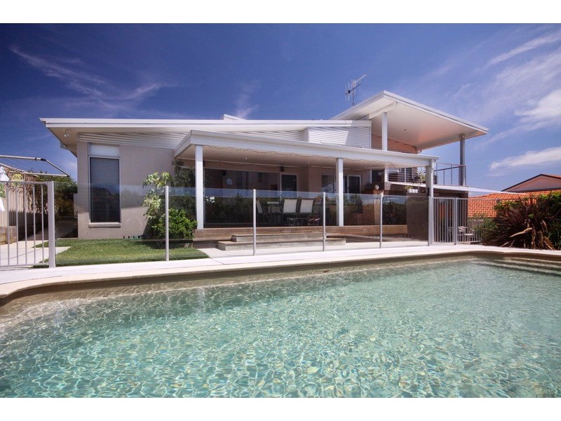 17 Leonardo Avenue, Forster NSW 2428
